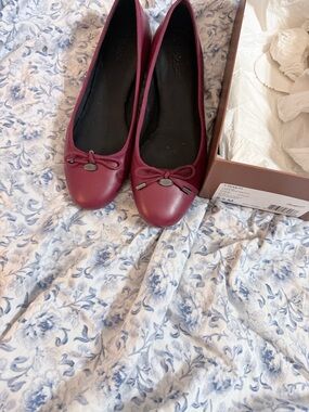 Coach Women's Burgundy Leather Ballet Flats with Bow